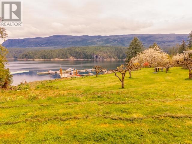 10052 MALASPINA RD, Powell River