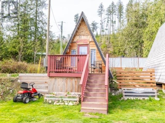 10052 MALASPINA RD, Powell River