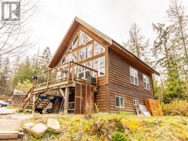 10052 MALASPINA RD, Powell River