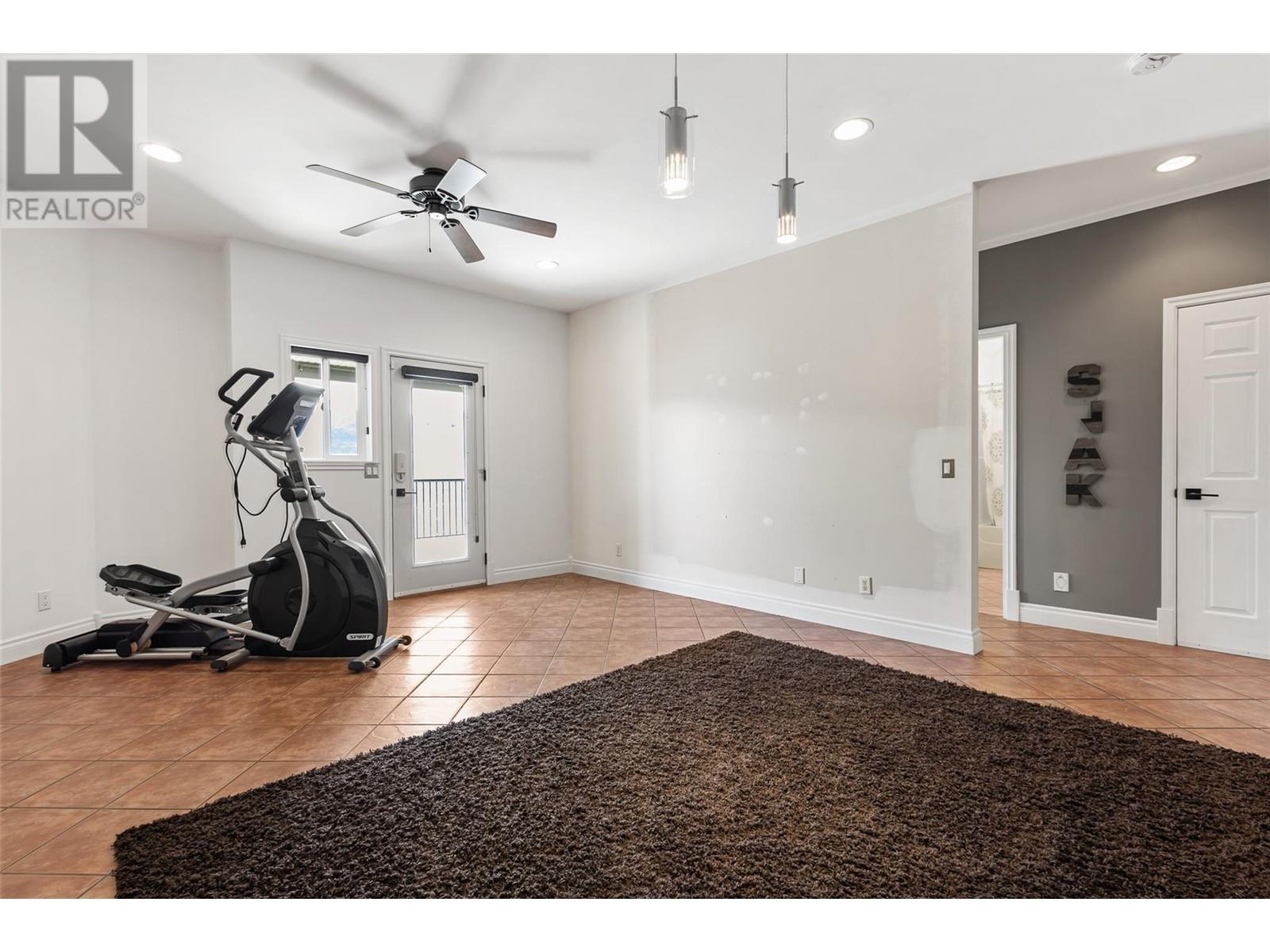  10340 Nighthawk Road, Lake Country