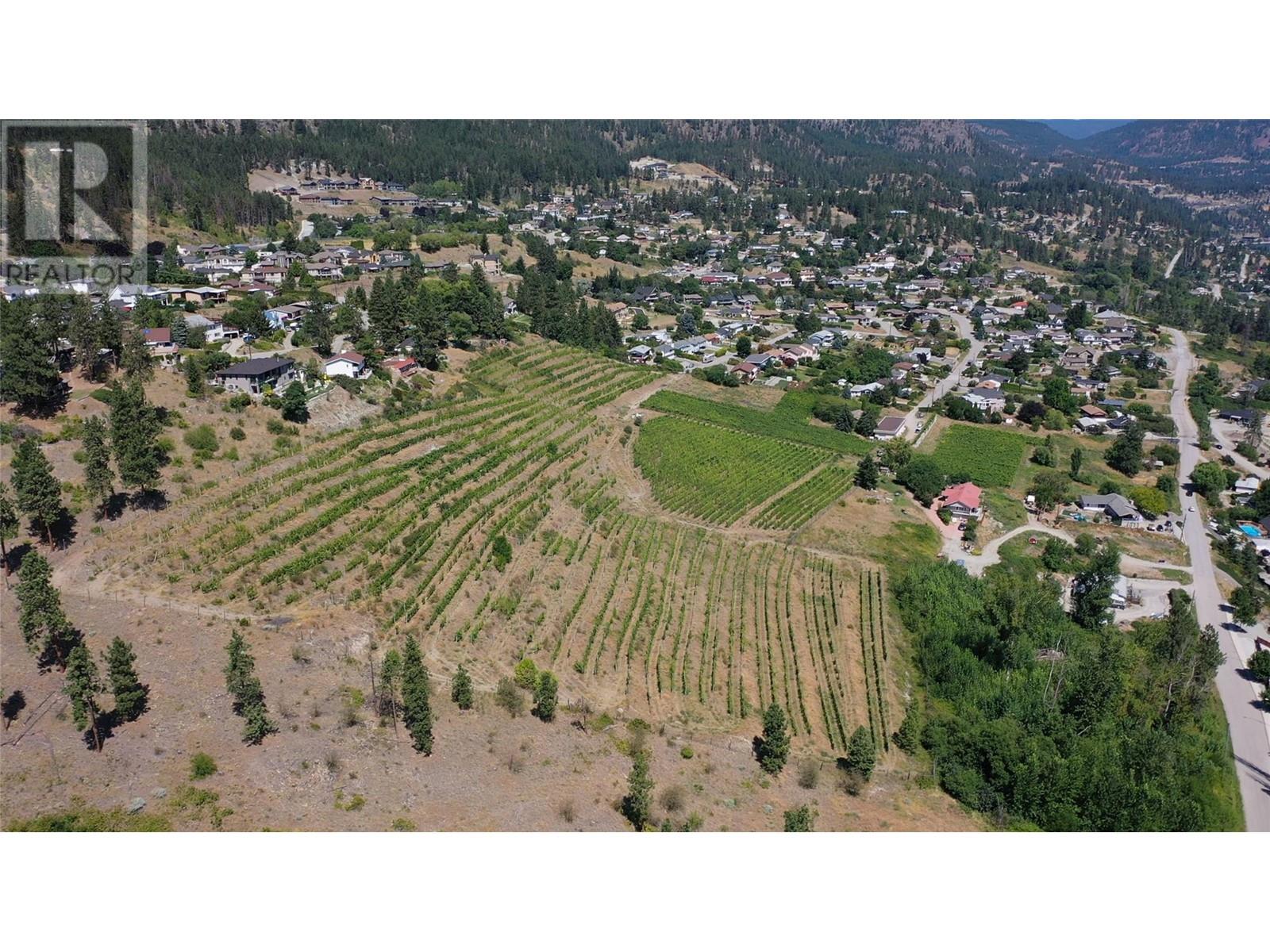 6212 Gummow Road & 6266 Lipsett Avenue, Peachland