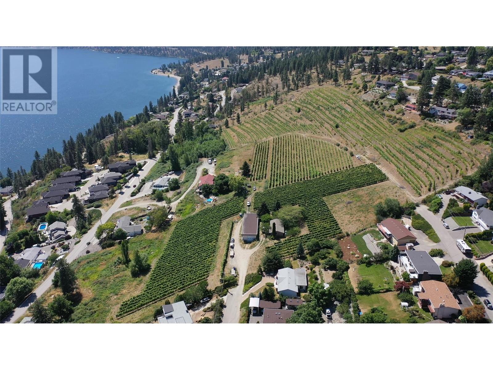 6212 Gummow Road & 6266 Lipsett Avenue, Peachland