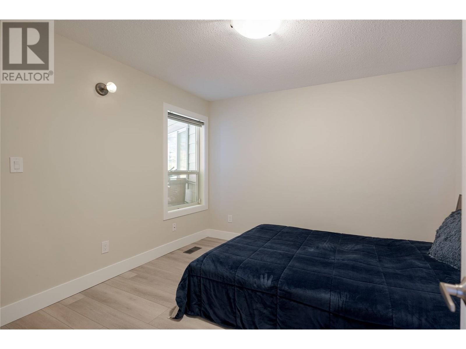  2218 Omineca Place, Kelowna