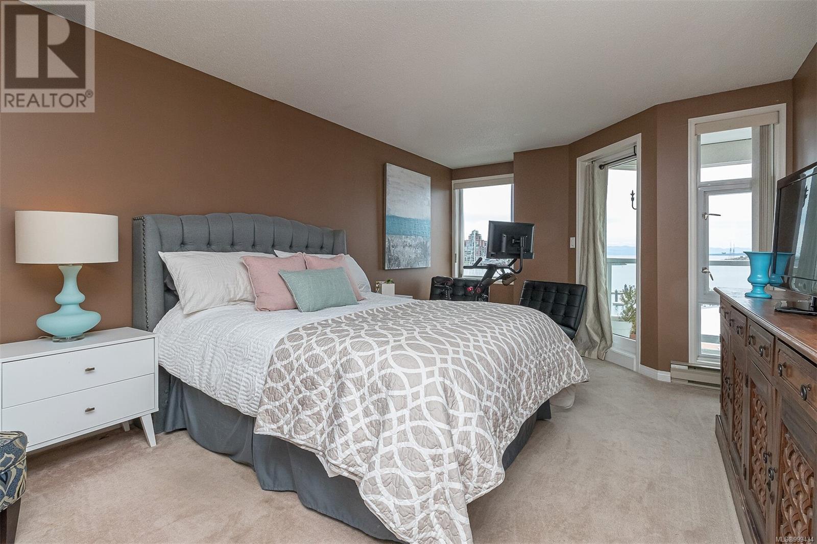 Photo 19 of 305 11 Cooperage Pl, Victoria BC