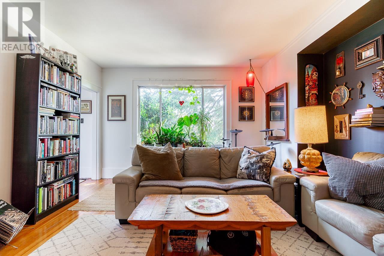 3633 OXFORD STREET, Vancouver real estate listing R3003500