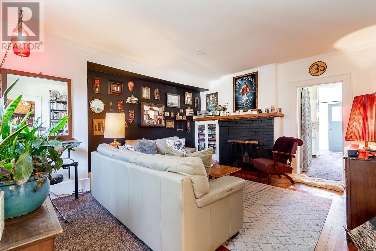 3633 OXFORD STREET, Vancouver real estate listing R3003500