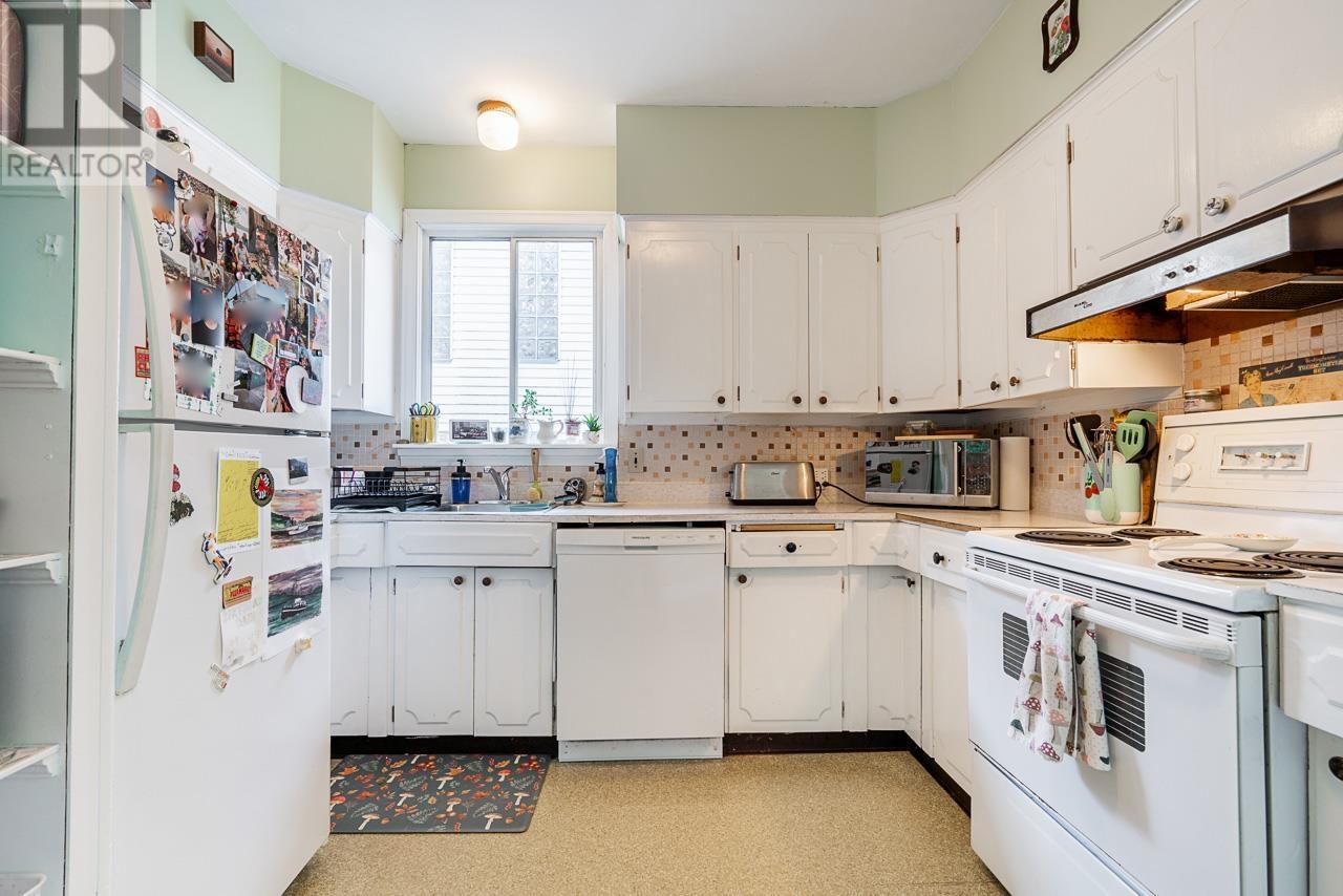 3633 OXFORD STREET, Vancouver real estate listing R3003500