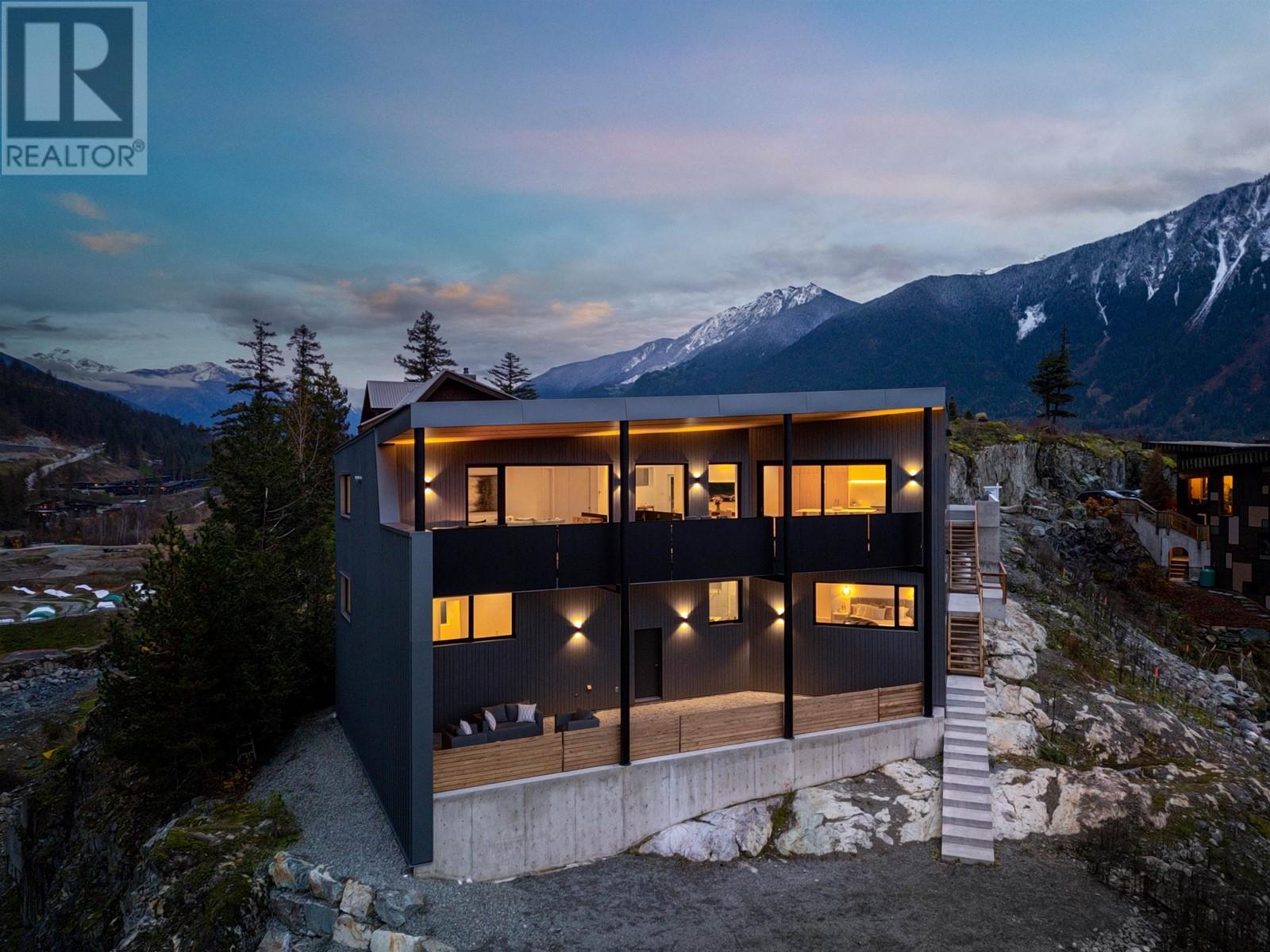 1780 PINEWOOD DRIVE, Pemberton