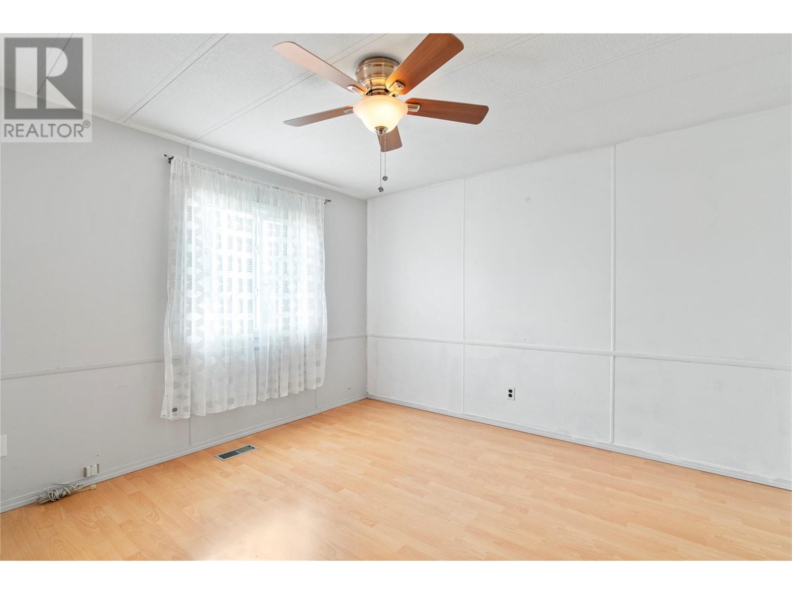 98 1361 30 Street Southeast, Salmon Arm