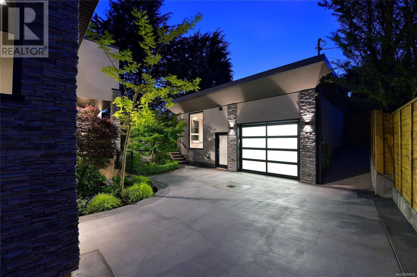 Photo 99 of 2324 Middowne Rd, Oak Bay BC