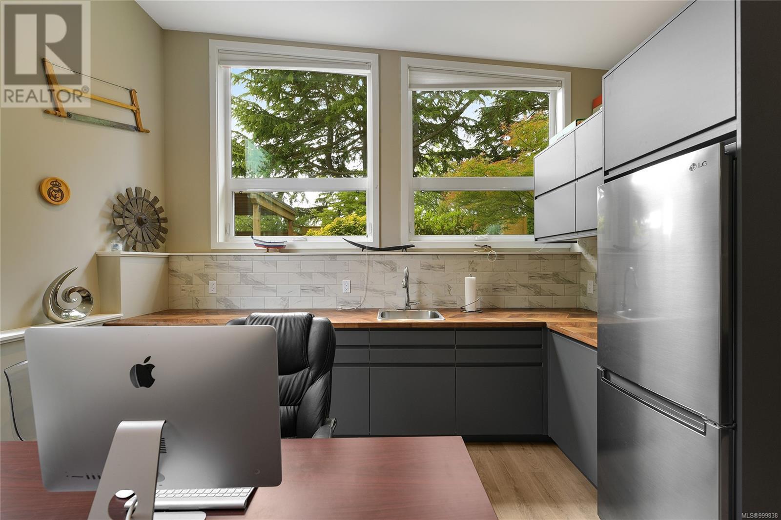 Photo 83 of 2324 Middowne Rd, Oak Bay BC