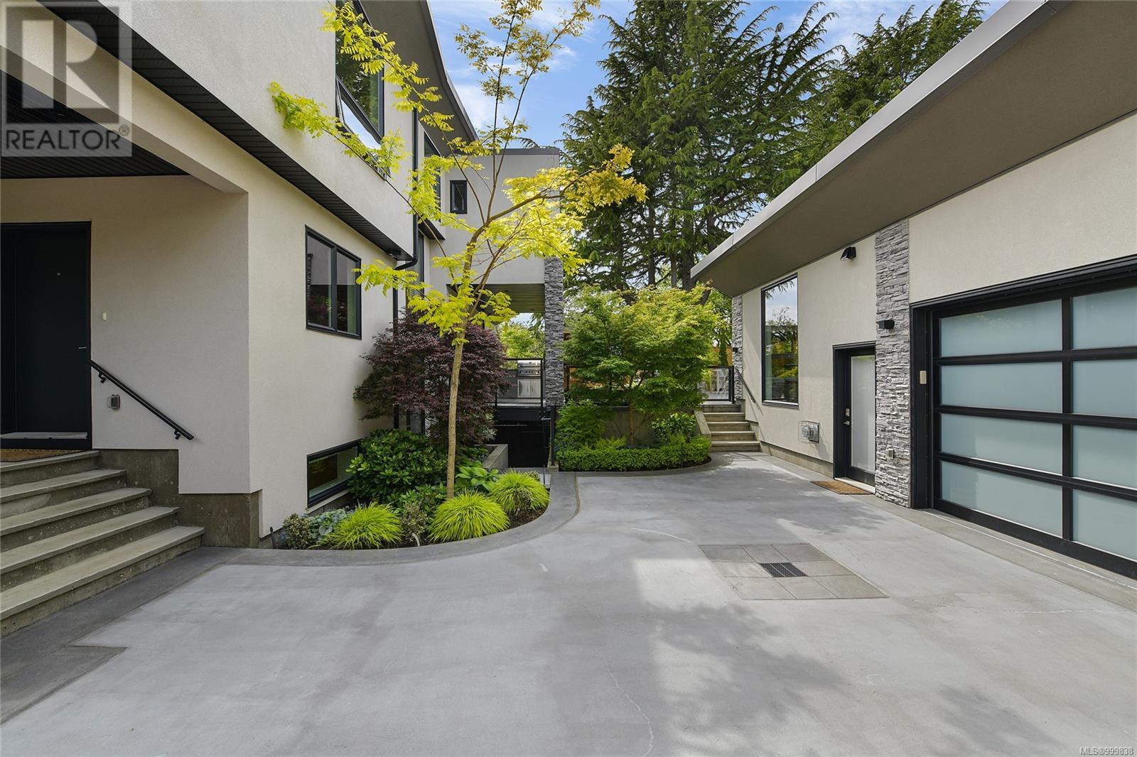 Photo 79 of 2324 Middowne Rd, Oak Bay BC