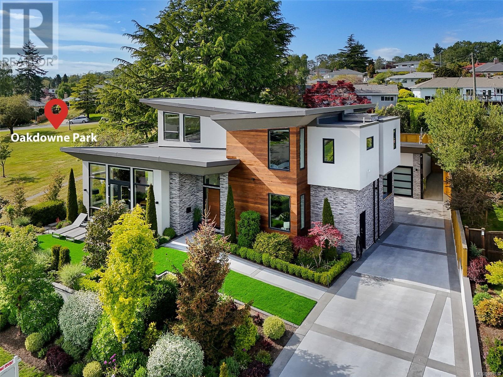 Photo 88 of 2324 Middowne Rd, Oak Bay BC