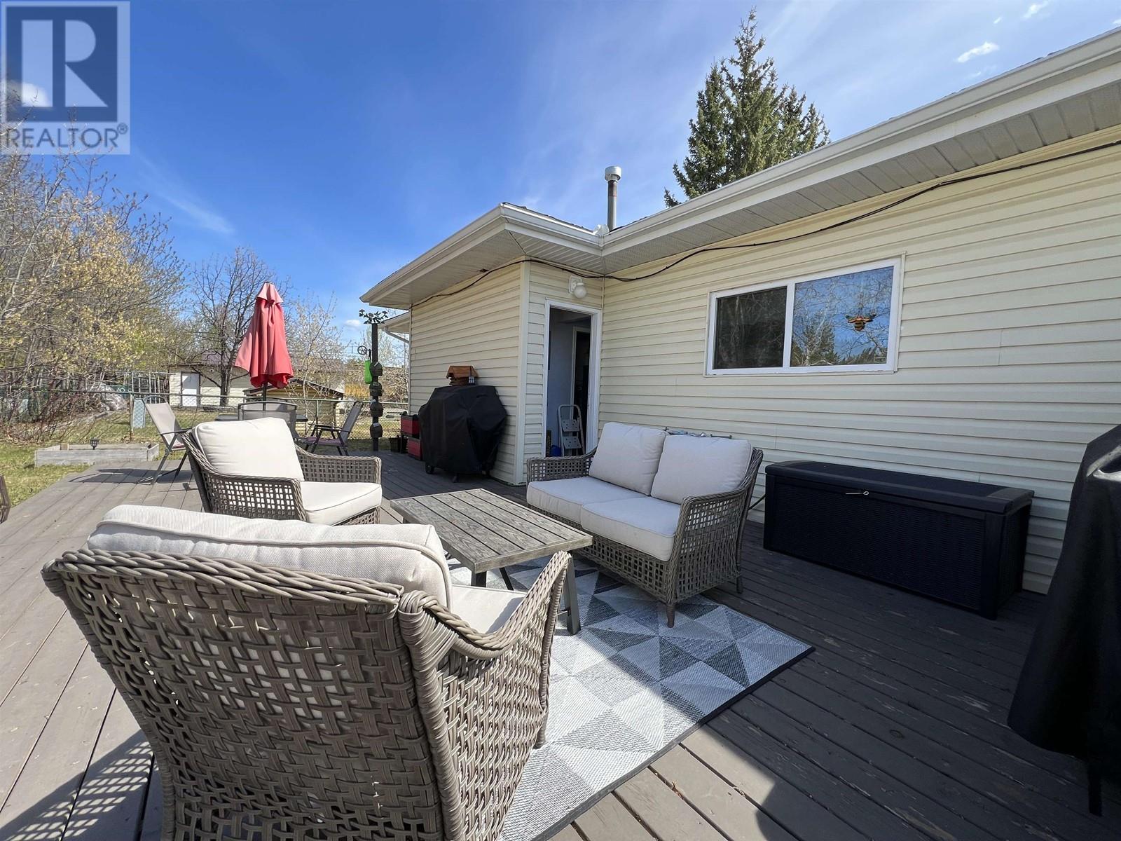 5435 AIRPORT DRIVE, Fort Nelson