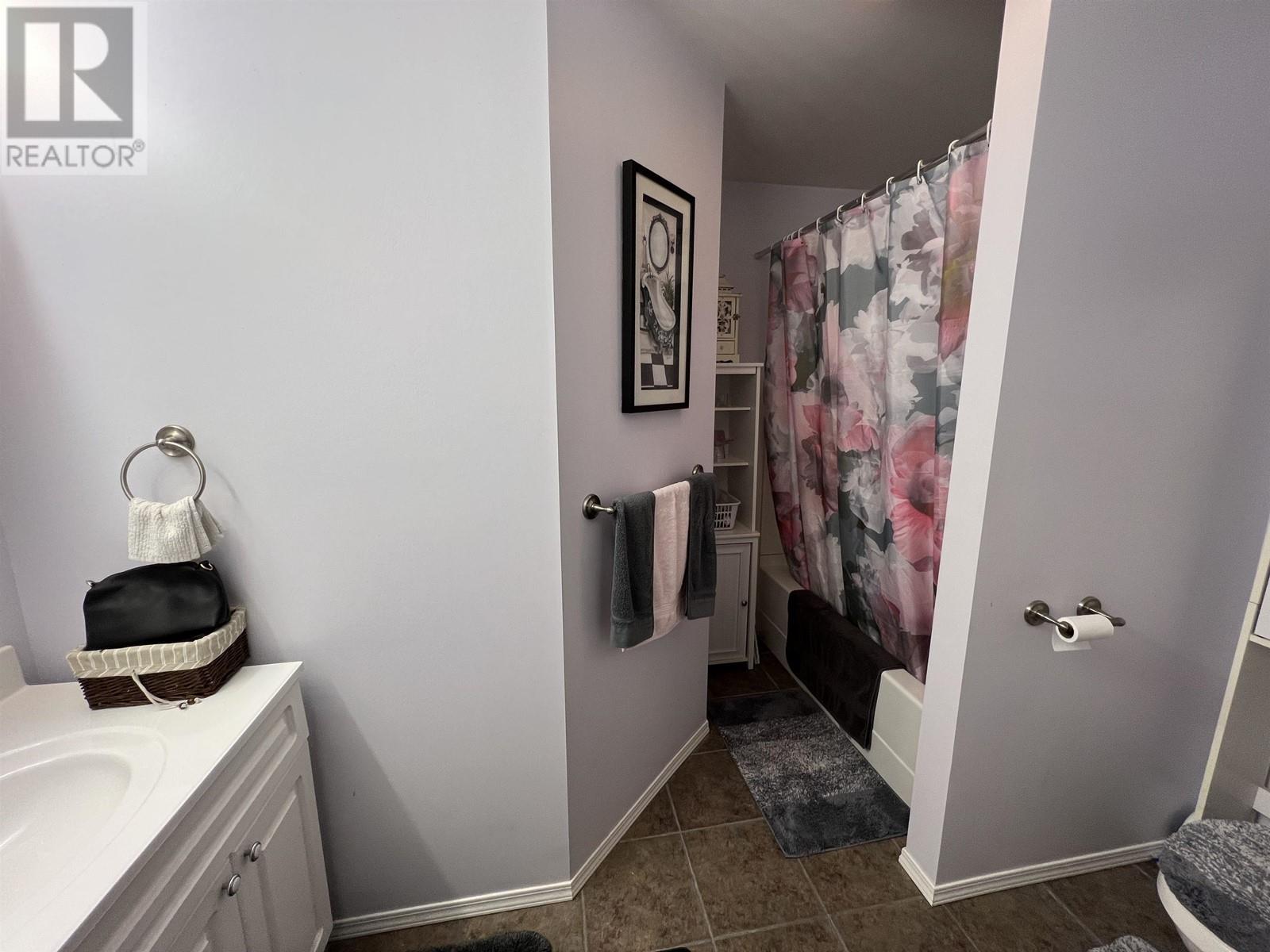 5435 AIRPORT DRIVE, Fort Nelson