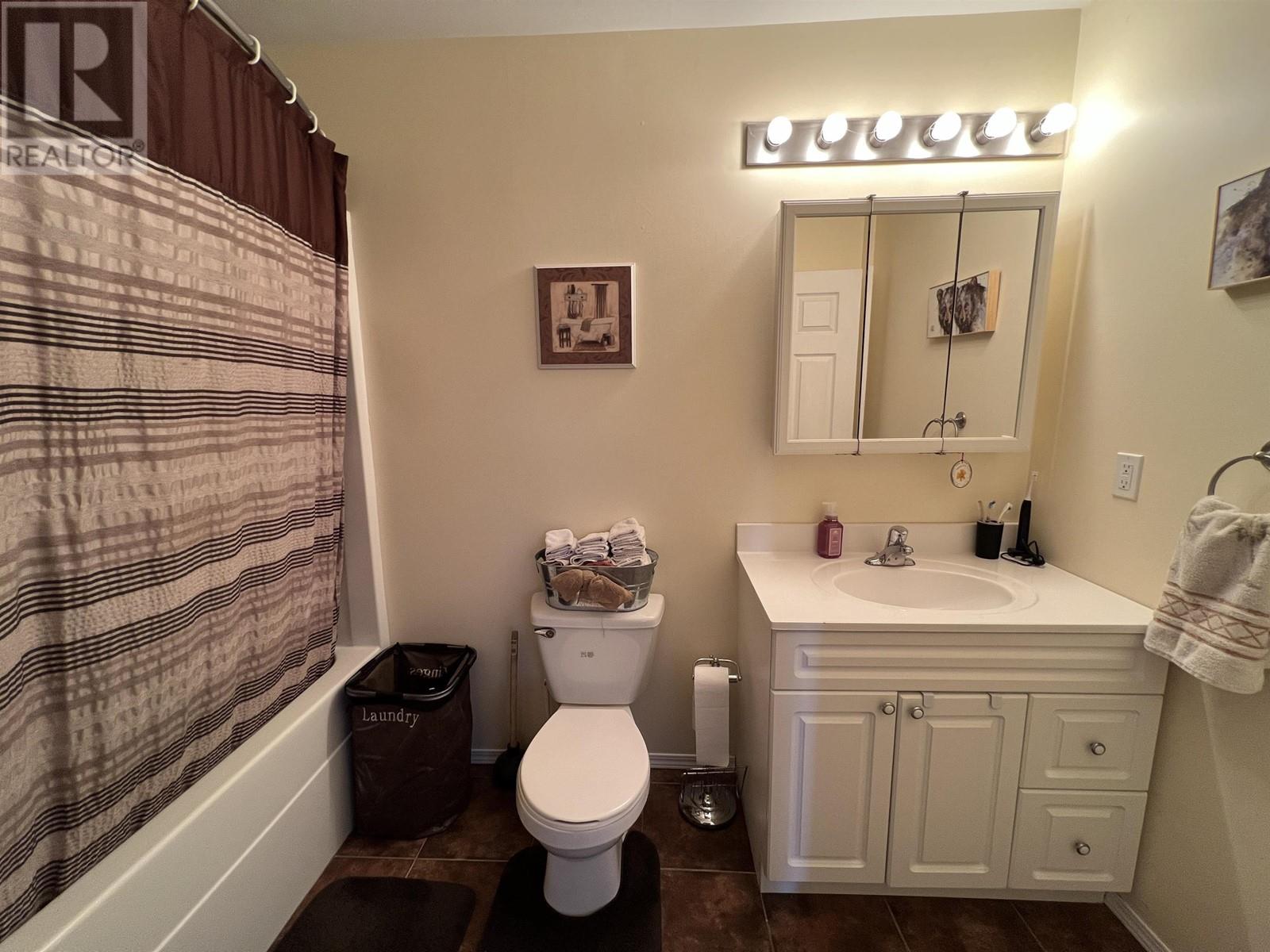 5435 AIRPORT DRIVE, Fort Nelson