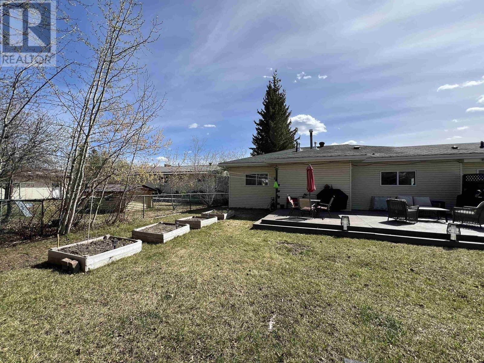 5435 AIRPORT DRIVE, Fort Nelson