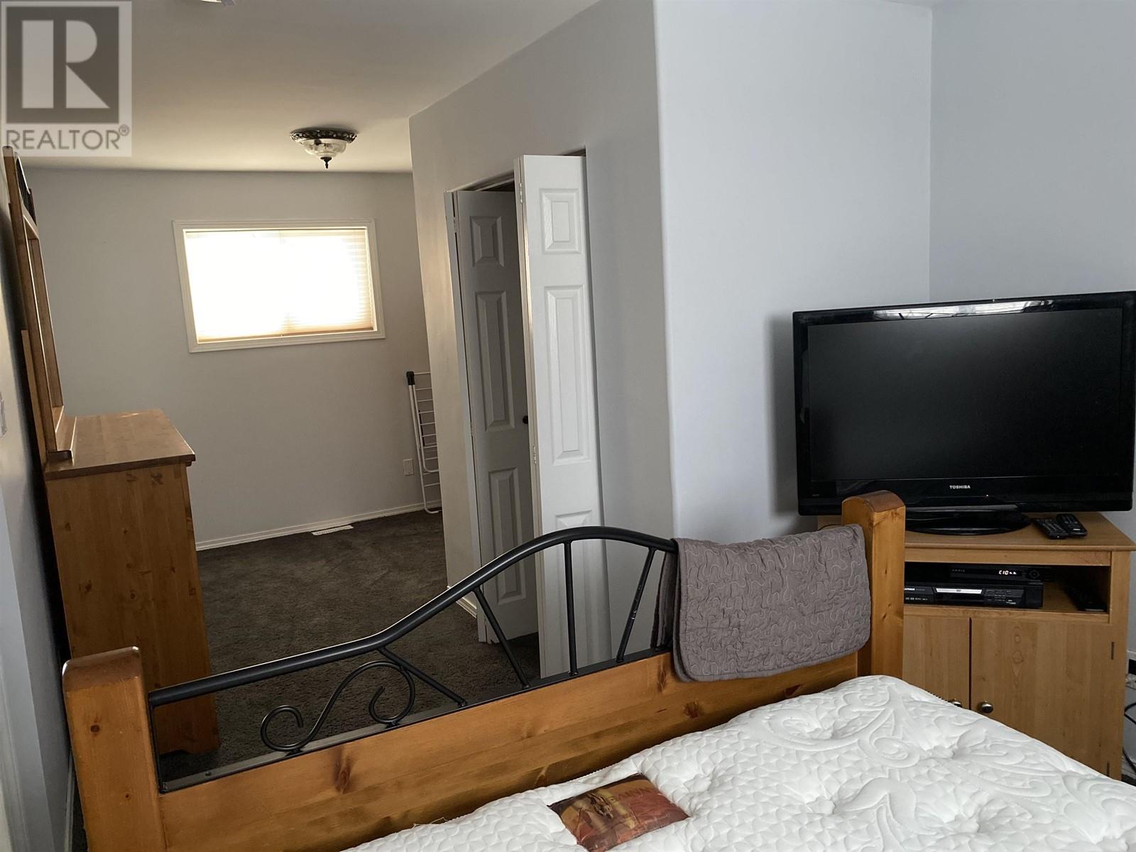 5435 AIRPORT DRIVE, Fort Nelson