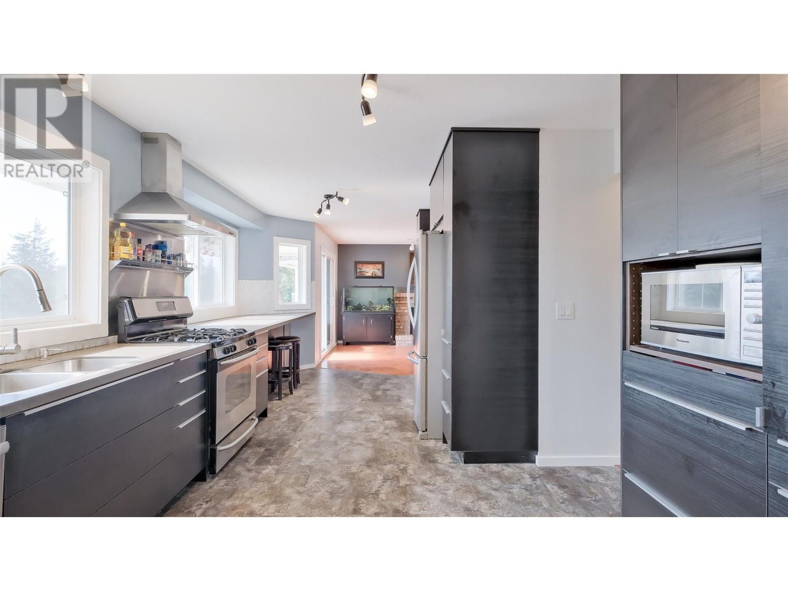 1556 BLACKWOOD DRIVE - Image 15