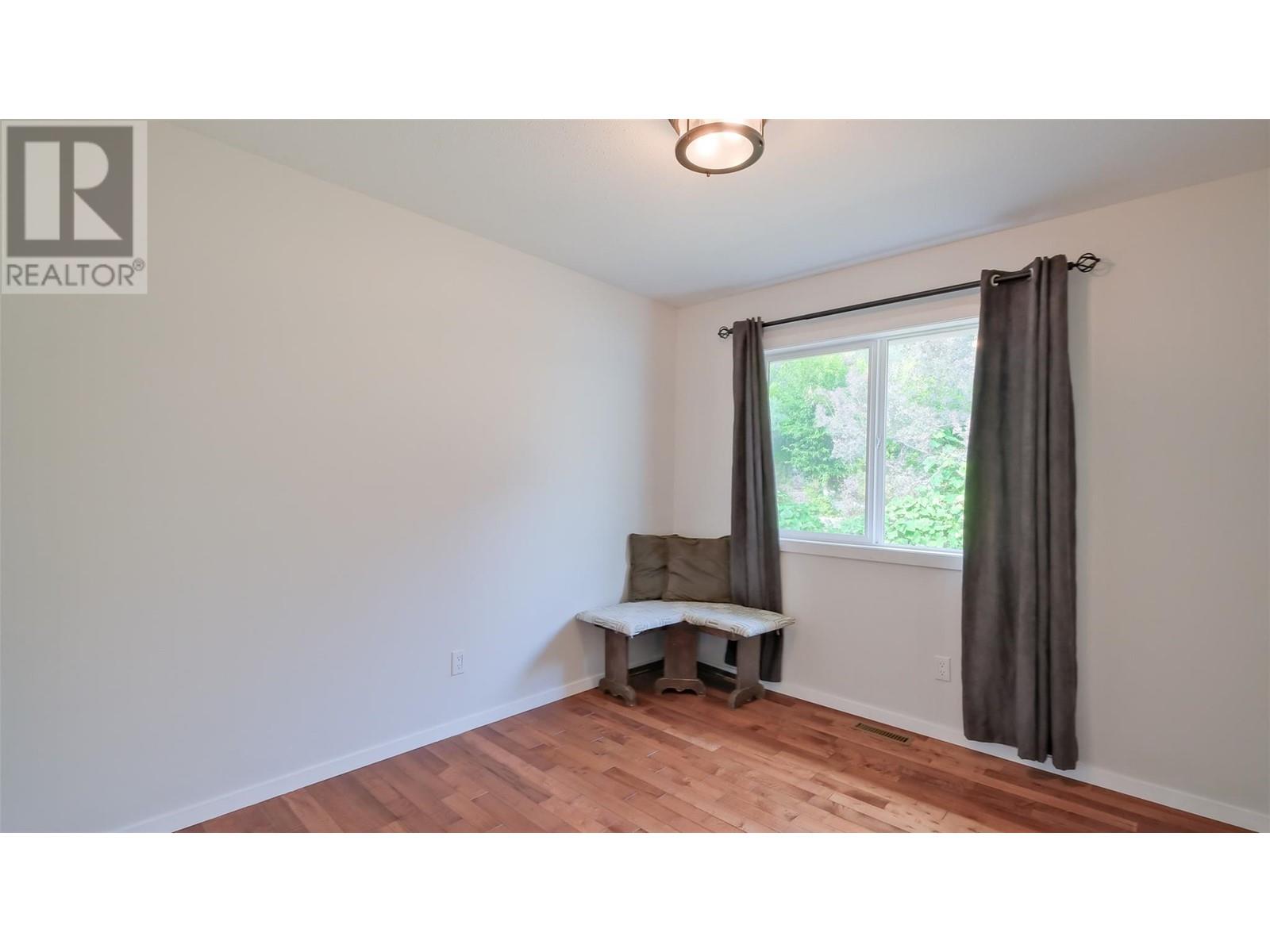 1556 BLACKWOOD DRIVE - Image 30