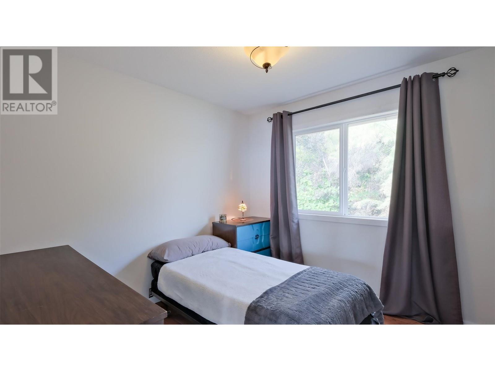1556 BLACKWOOD DRIVE - Image 28