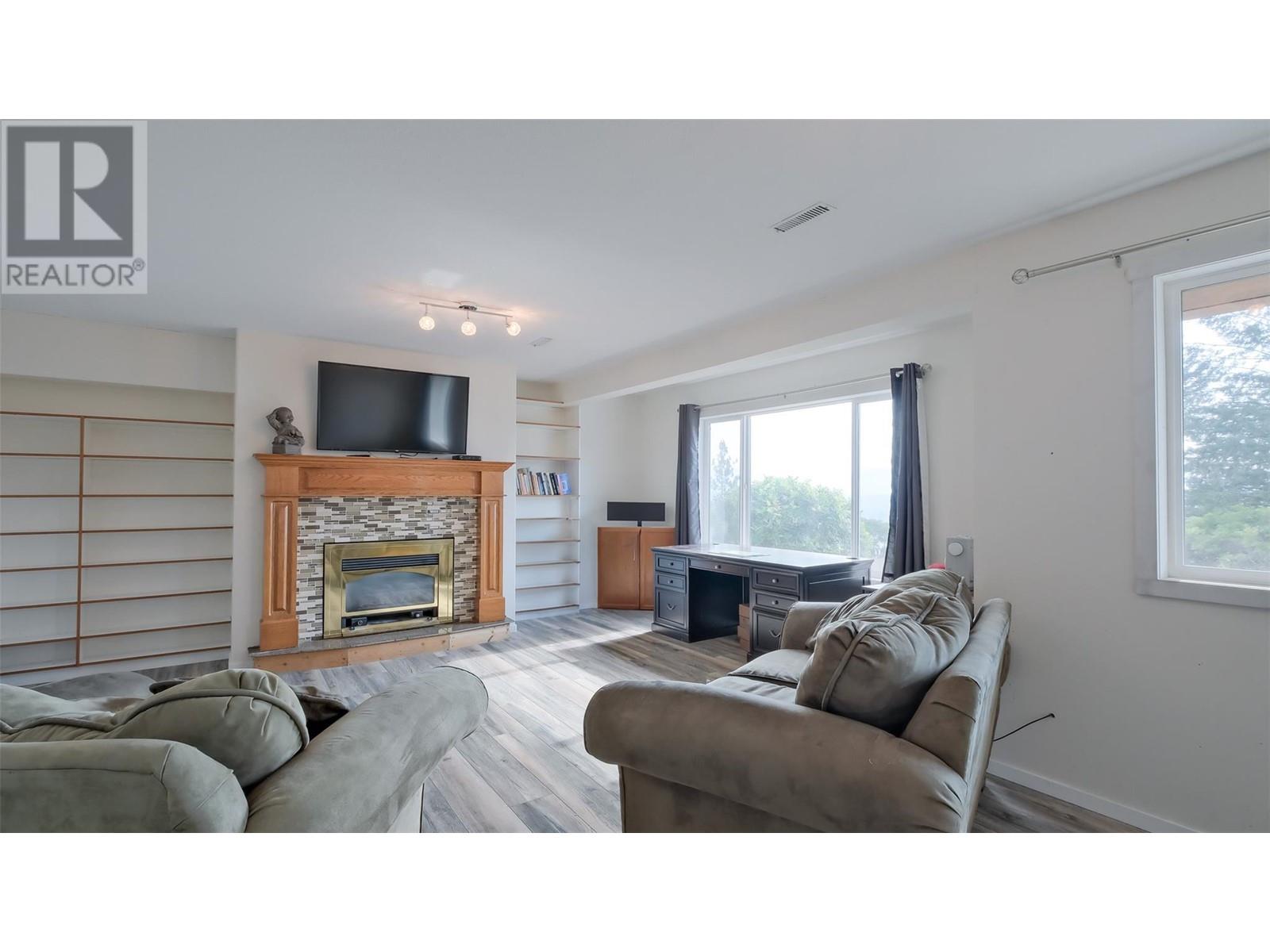 1556 BLACKWOOD DRIVE - Image 23