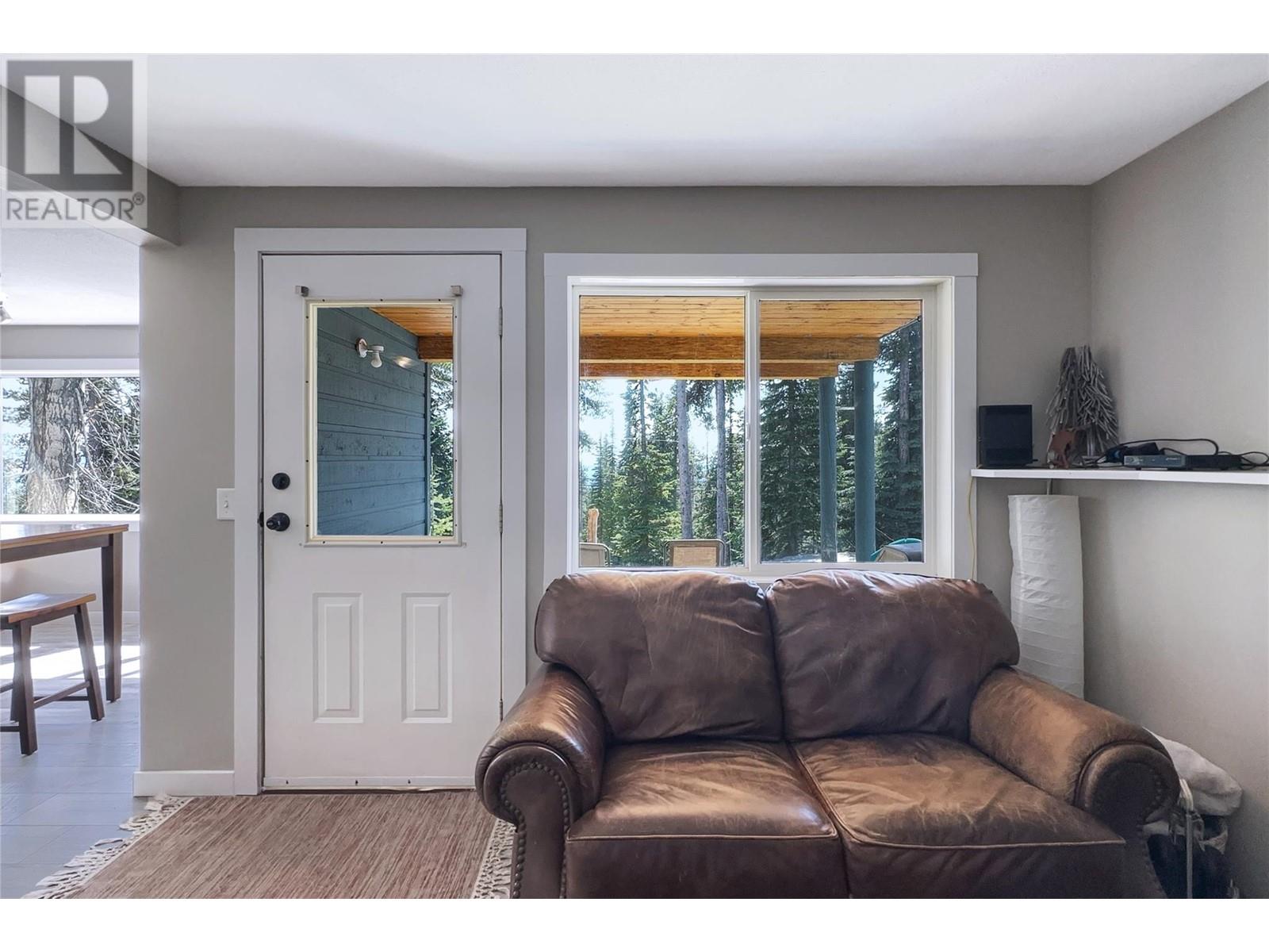 D 4817 Snow Pines Road, Big White