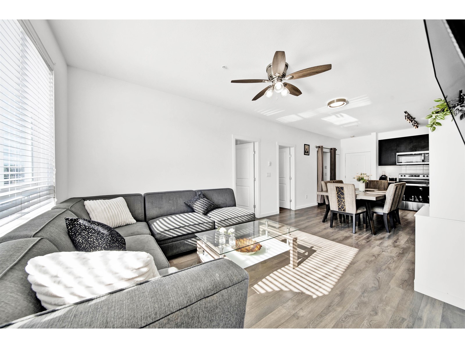 Photo 9 of 314 13628 81 A Avenue, Surrey BC