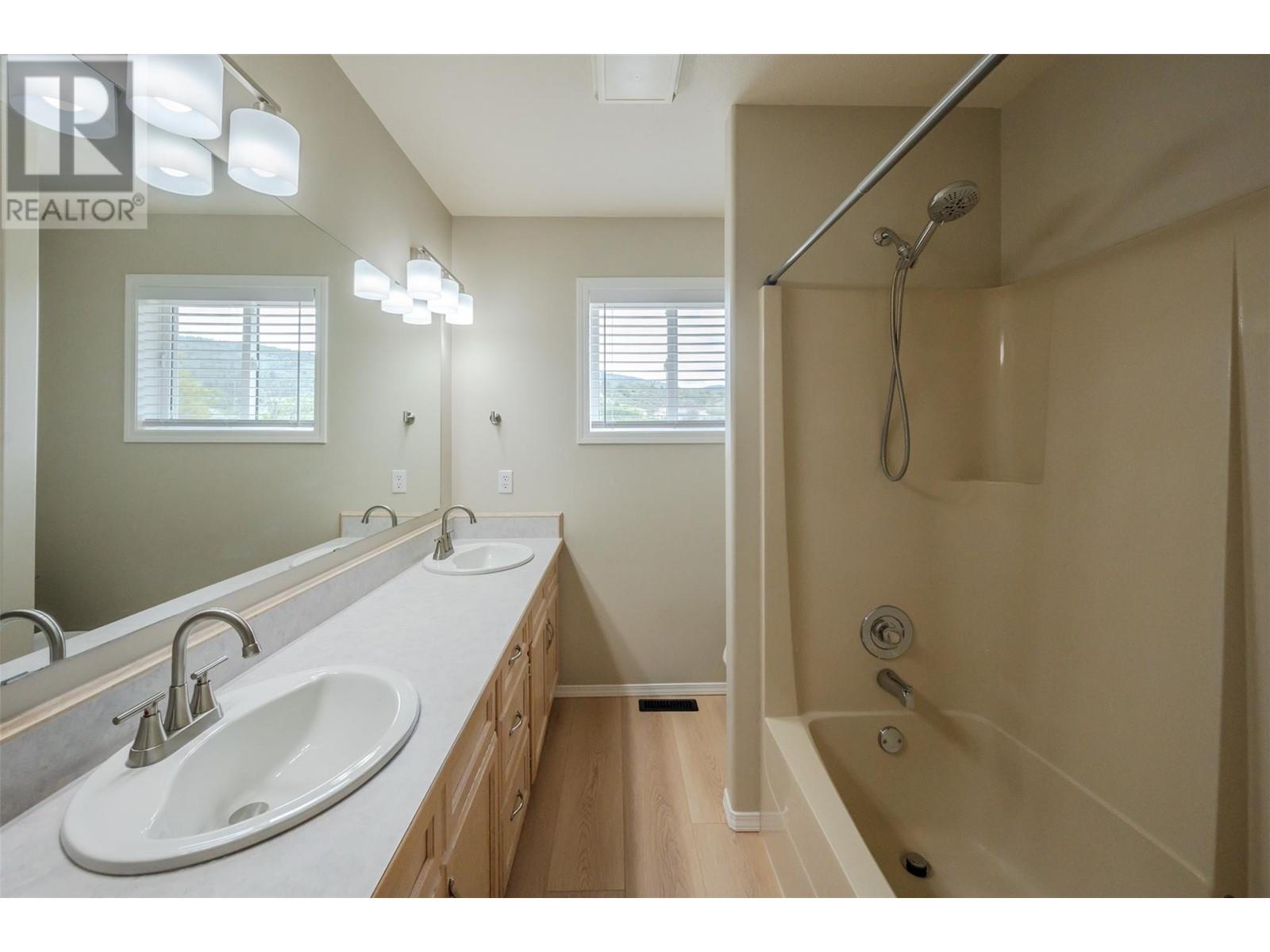  5629 Sawmill Road, Oliver