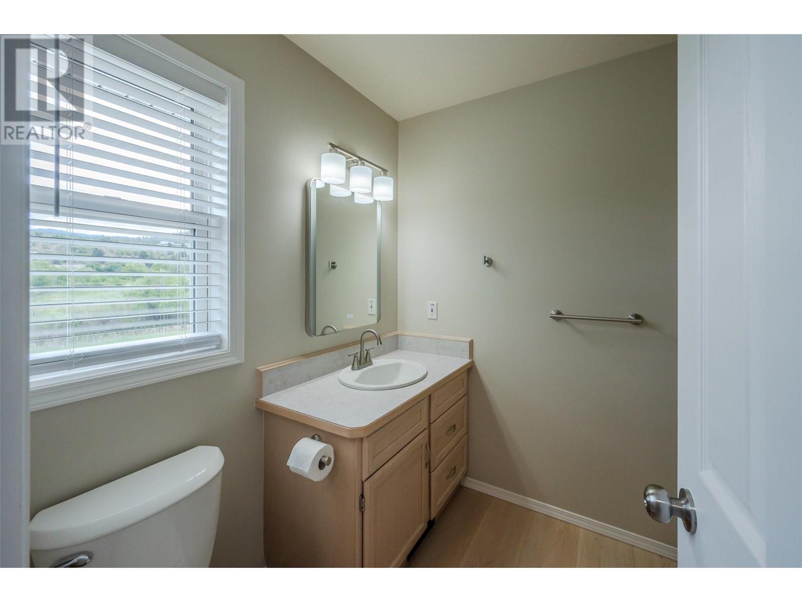  5629 Sawmill Road, Oliver