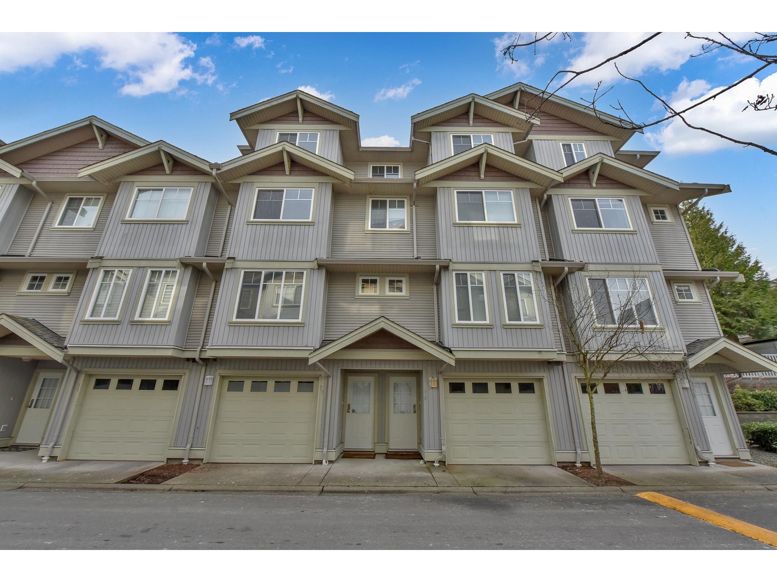 Photo 1 of 76 12040 68 Avenue, Surrey BC