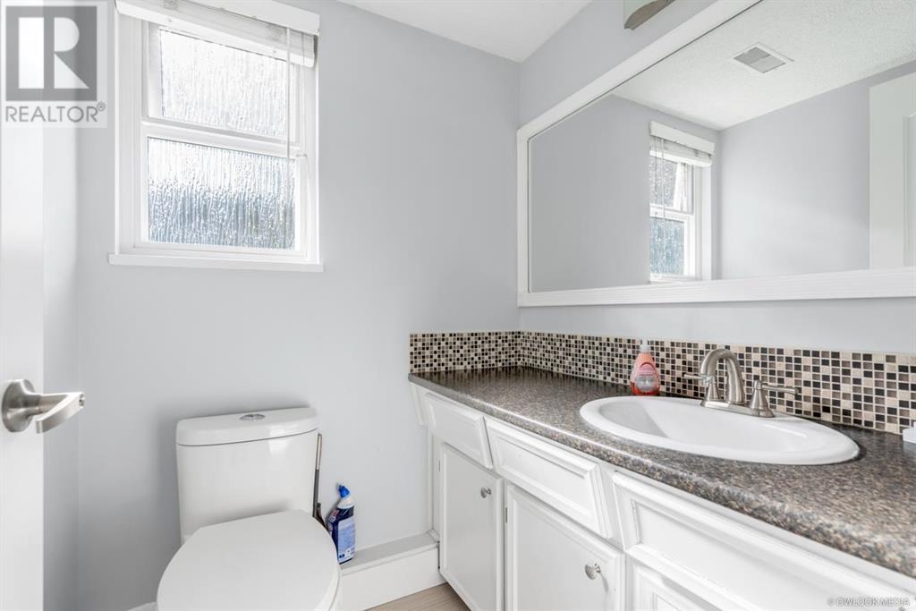 Photo 3 of 7180 Schaefer Avenue, Richmond BC