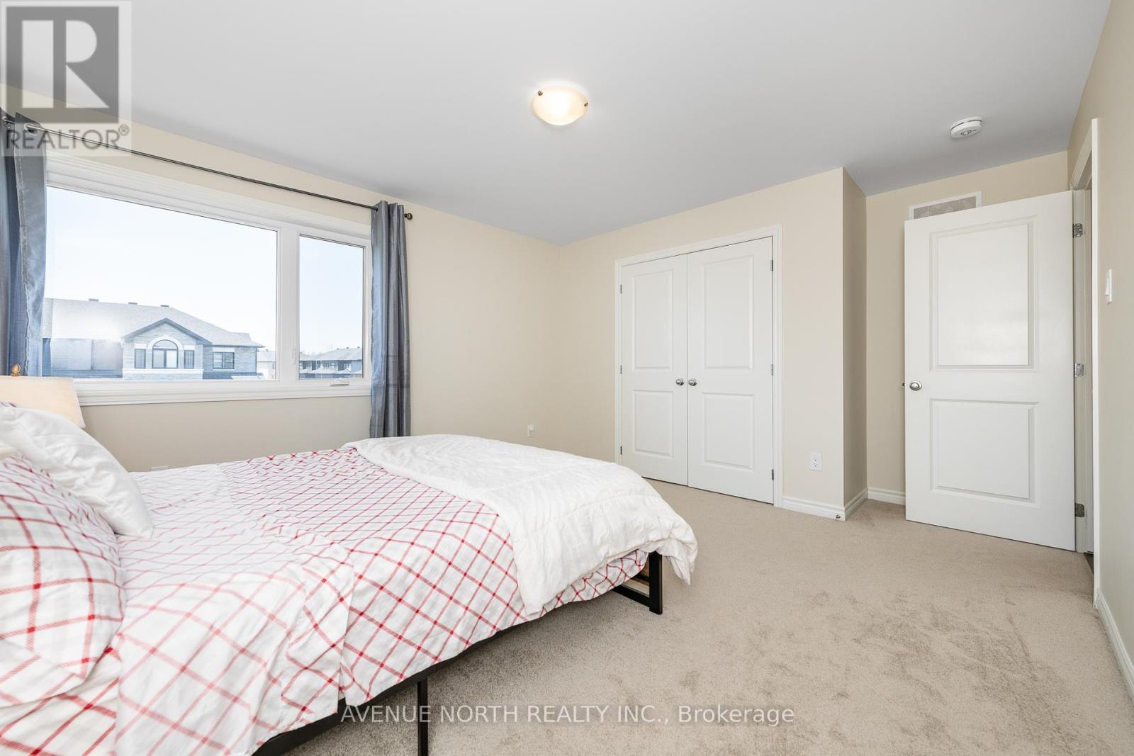 Photo 18 of 756 Namur Street, Russell ON