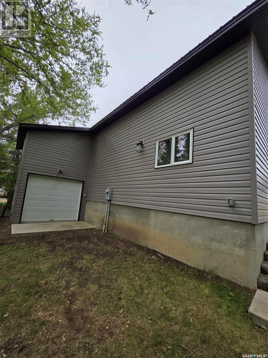 Photo 11 of 58 Duncairn Dr, Webb Rm No 138 SK