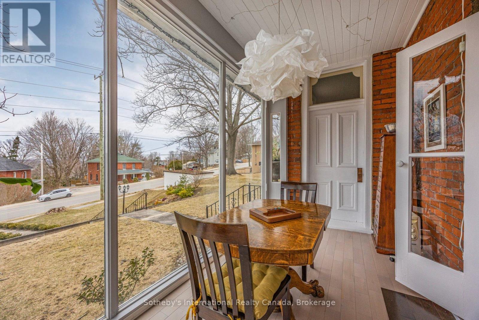 Photo 35 of 26 Robert Street E, Penetanguishene ON