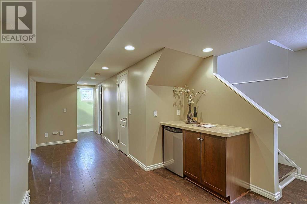 Single Family House Bungalow for Sale in  Dalford Road NW Dalhousie Calgary 