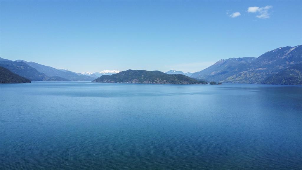 Photo 2 of 4 120 Esplanade Avenue Harrison Hot Springs, Harrison Hot Springs BC