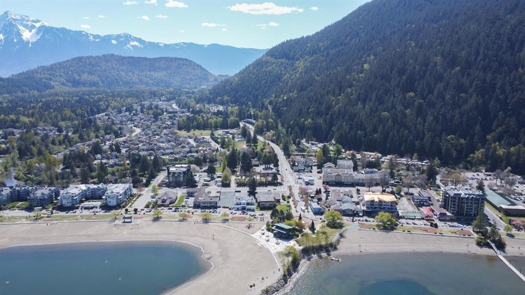 4 120 ESPLANADE AVENUE, Harrison Hot Springs, Harrison Hot Springs