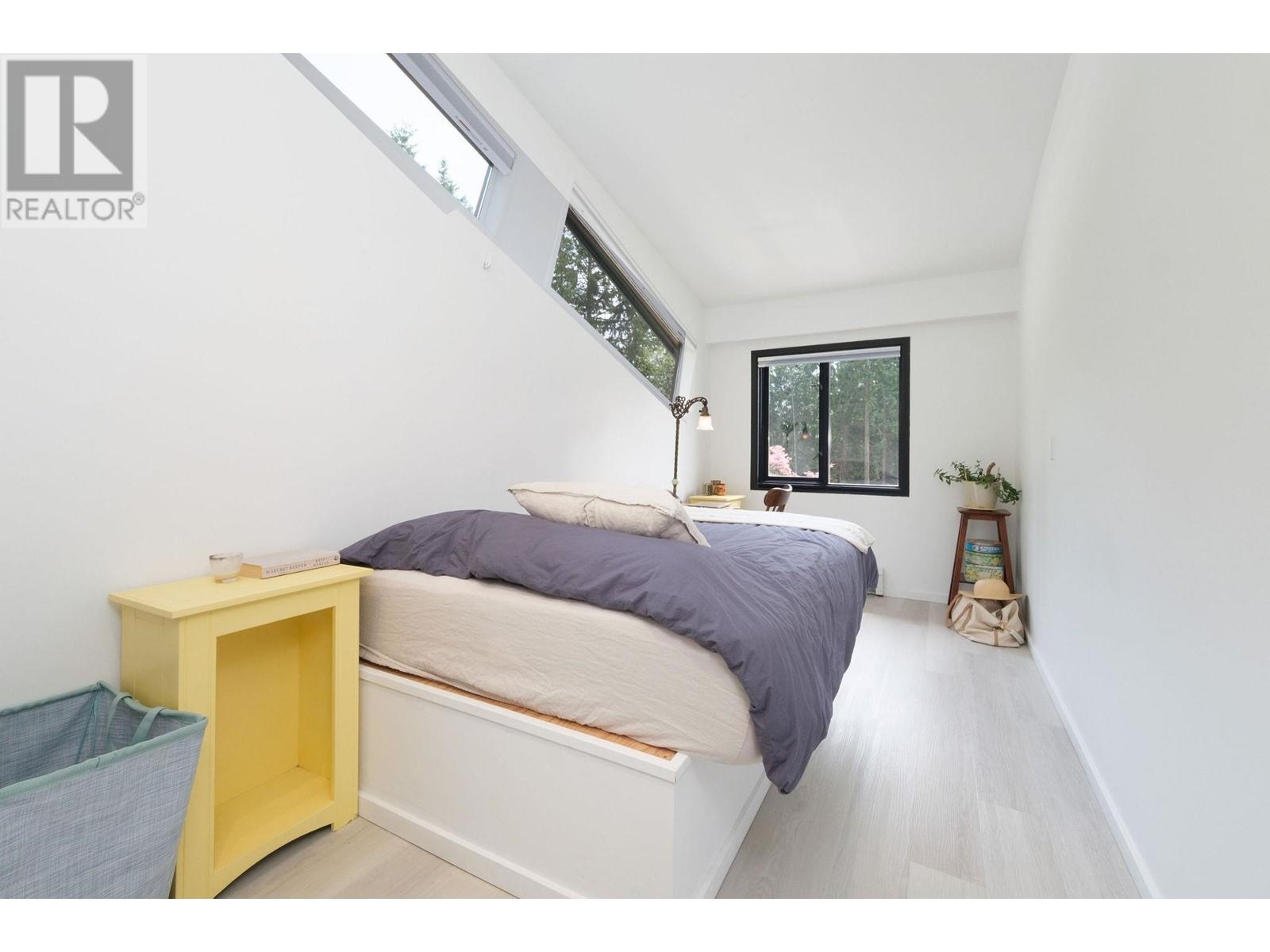 3318 LINWOOD ROAD, Roberts Creek