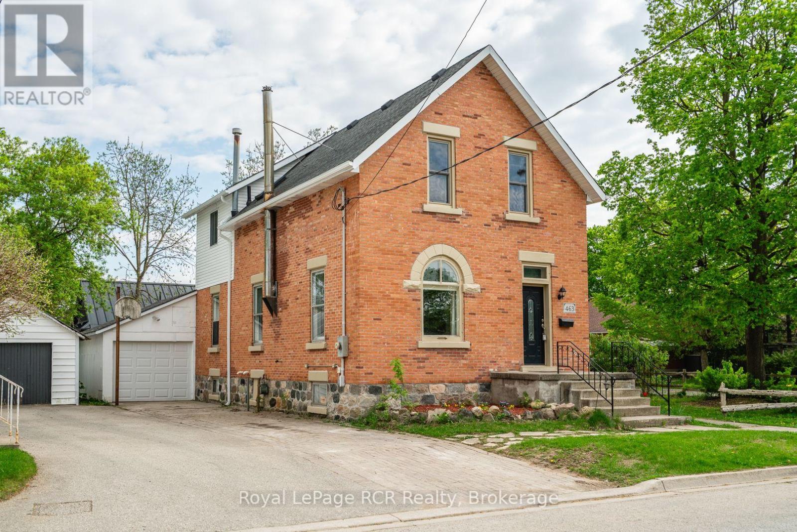 Photo 1 of 463 12 Th Street, Hanover ON