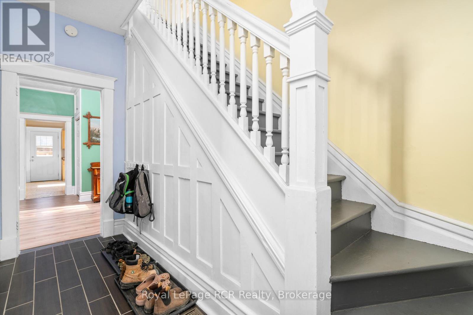 Photo 16 of 463 12 Th Street, Hanover ON
