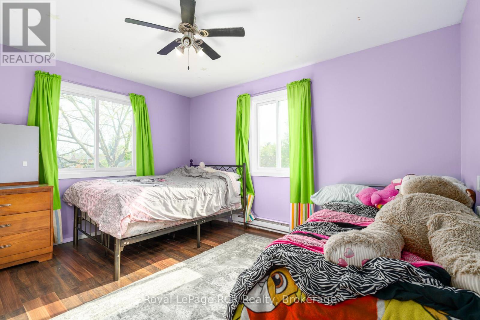 Photo 21 of 463 12 Th Street, Hanover ON
