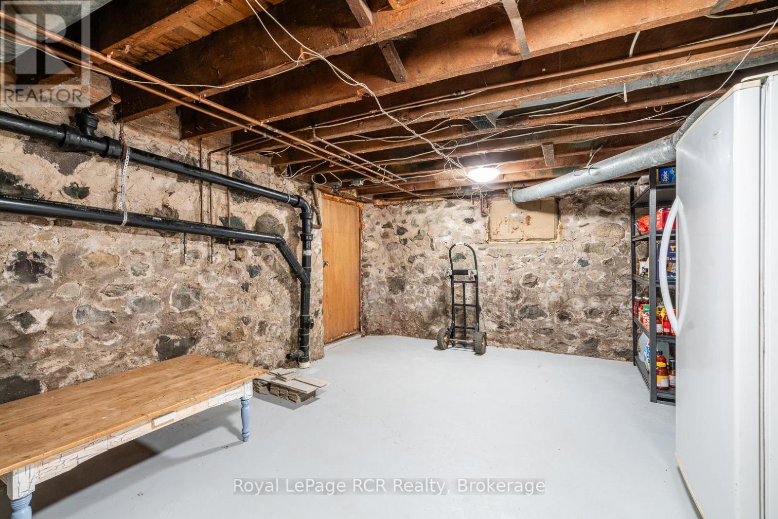 Photo 27 of 463 12 Th Street, Hanover ON
