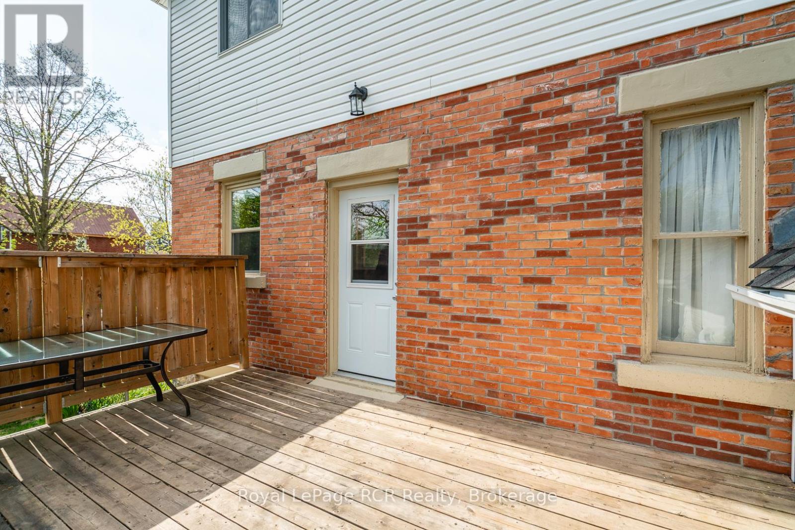 Photo 30 of 463 12 Th Street, Hanover ON