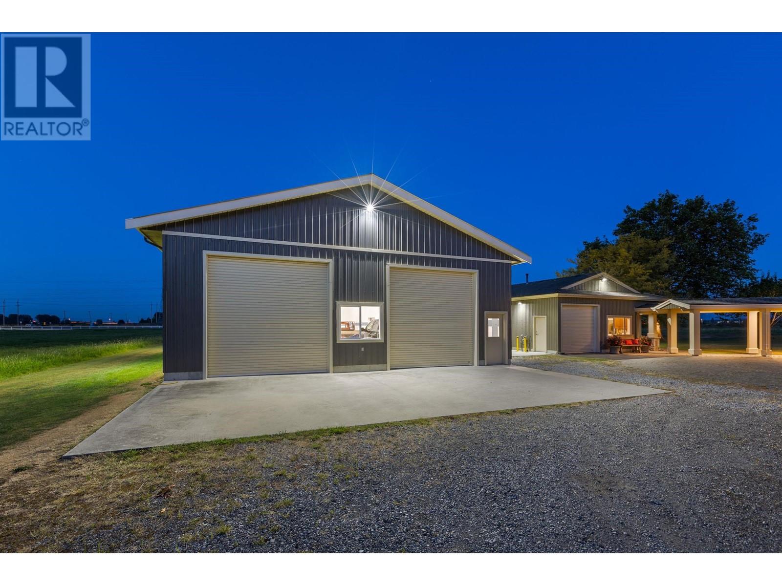 Photo 2 of 2750 52nd Street, Delta BC