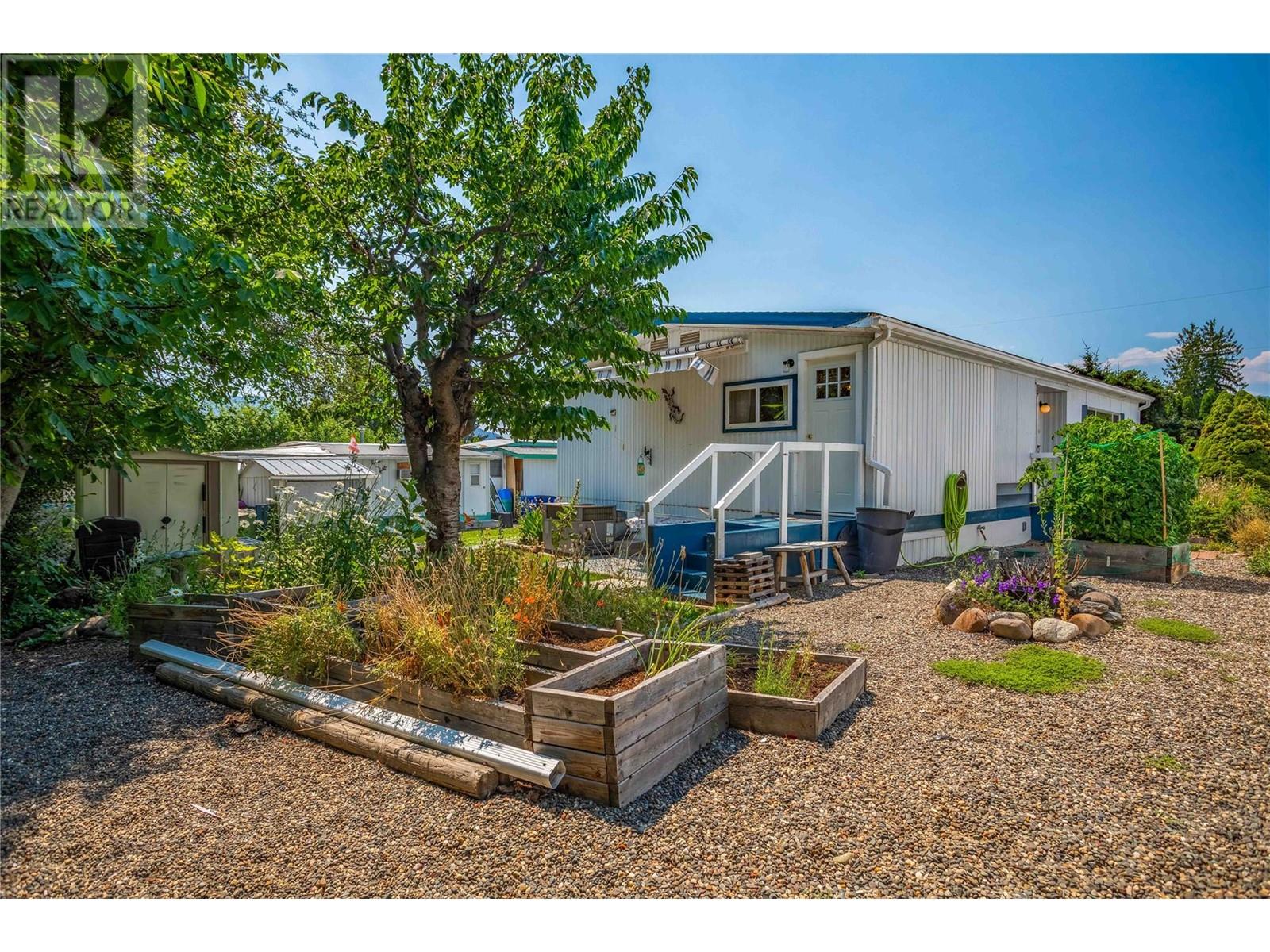28 1881 Boucherie Road, Westbank