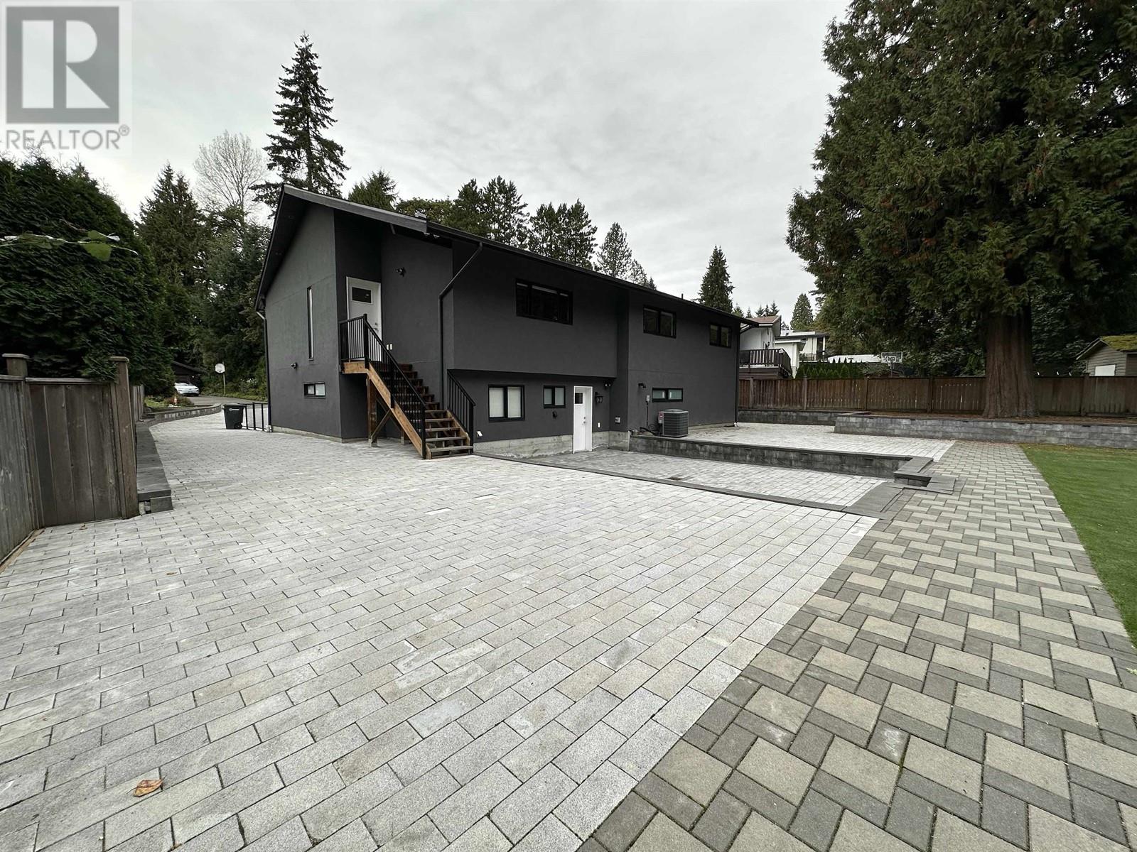 8258 BURNLAKE DRIVE, Burnaby real estate listing R2946975