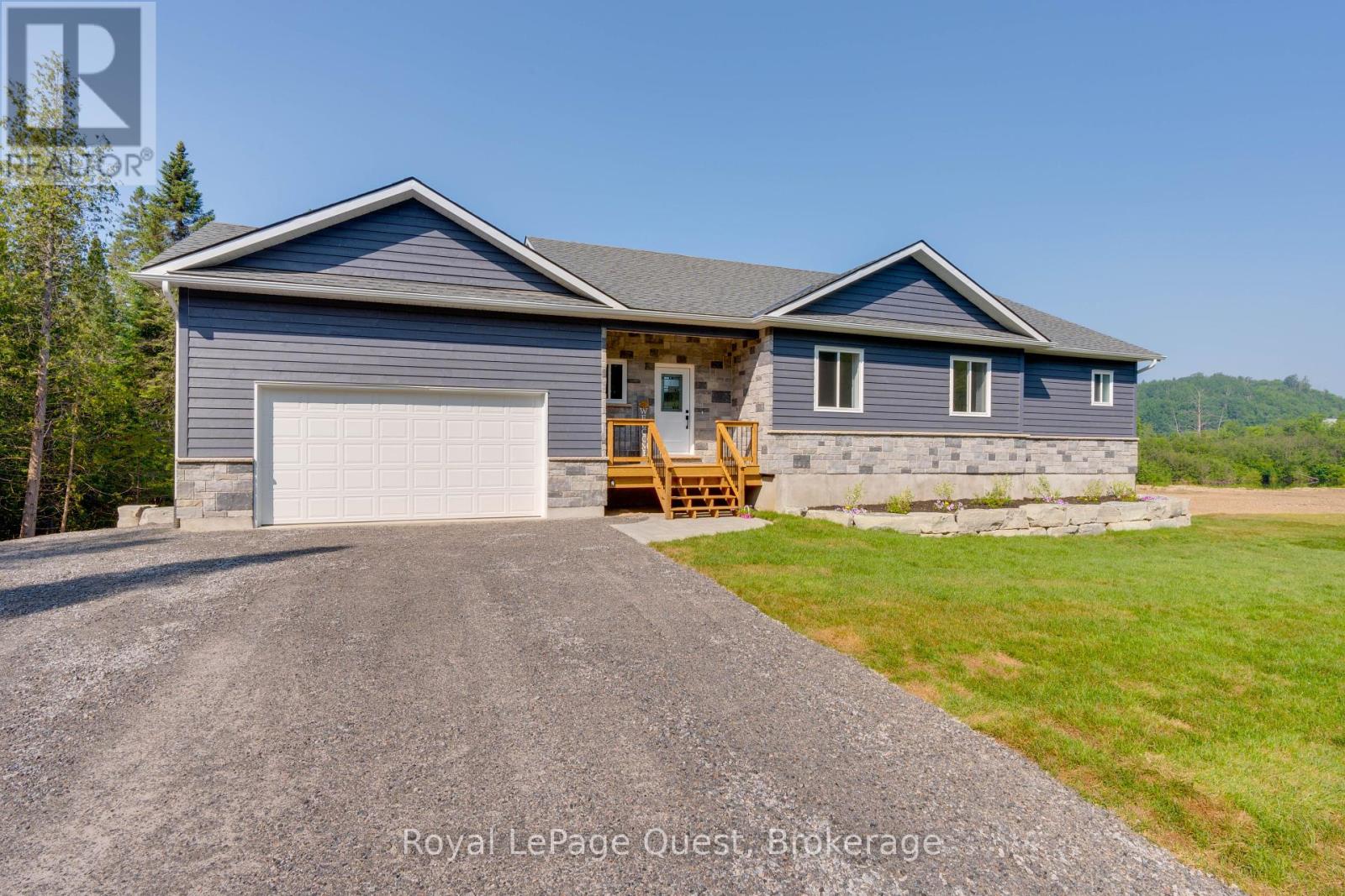 Photo 15 of 4400 518 Highway East, Kearney ON