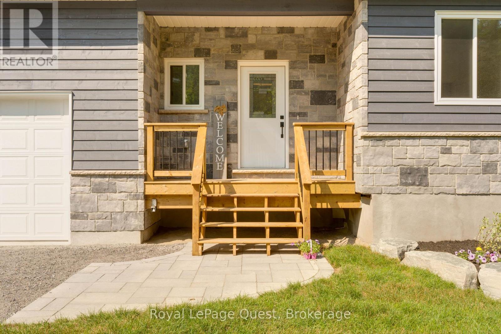 Photo 16 of 4400 518 Highway East, Kearney ON