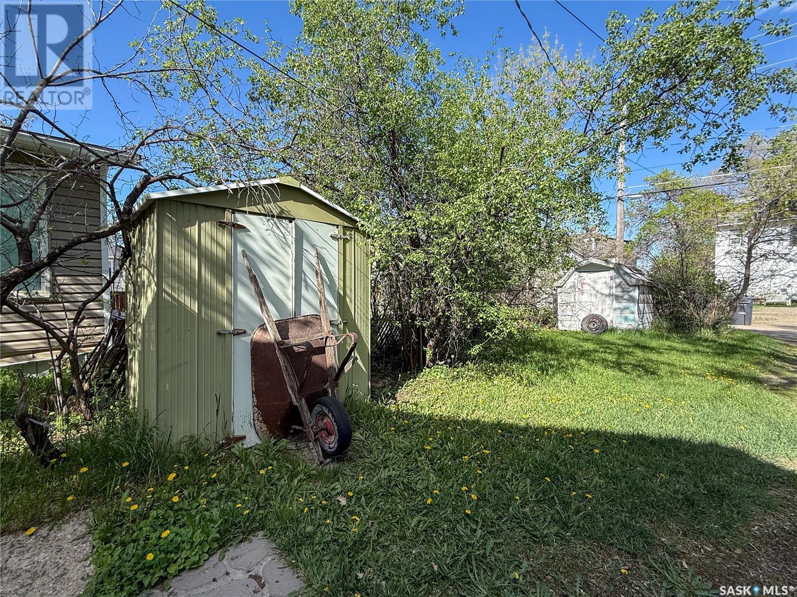 Single Family House Bungalow for Sale in  nd AVENUE NE Swift Current 